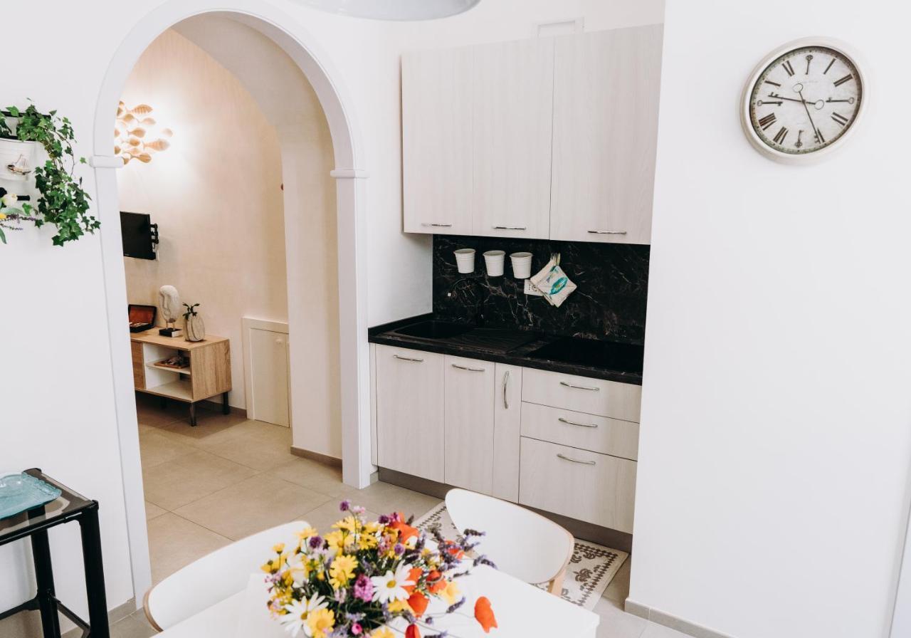 Mare Adesso Apartment โปลีญาโนอามาเร ภายนอก รูปภาพ